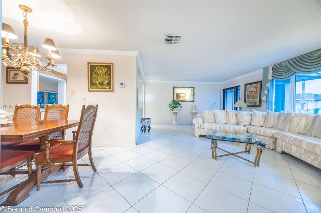 待售: $345,000 (2 贝兹, 2 浴室, 1581 平方英尺)