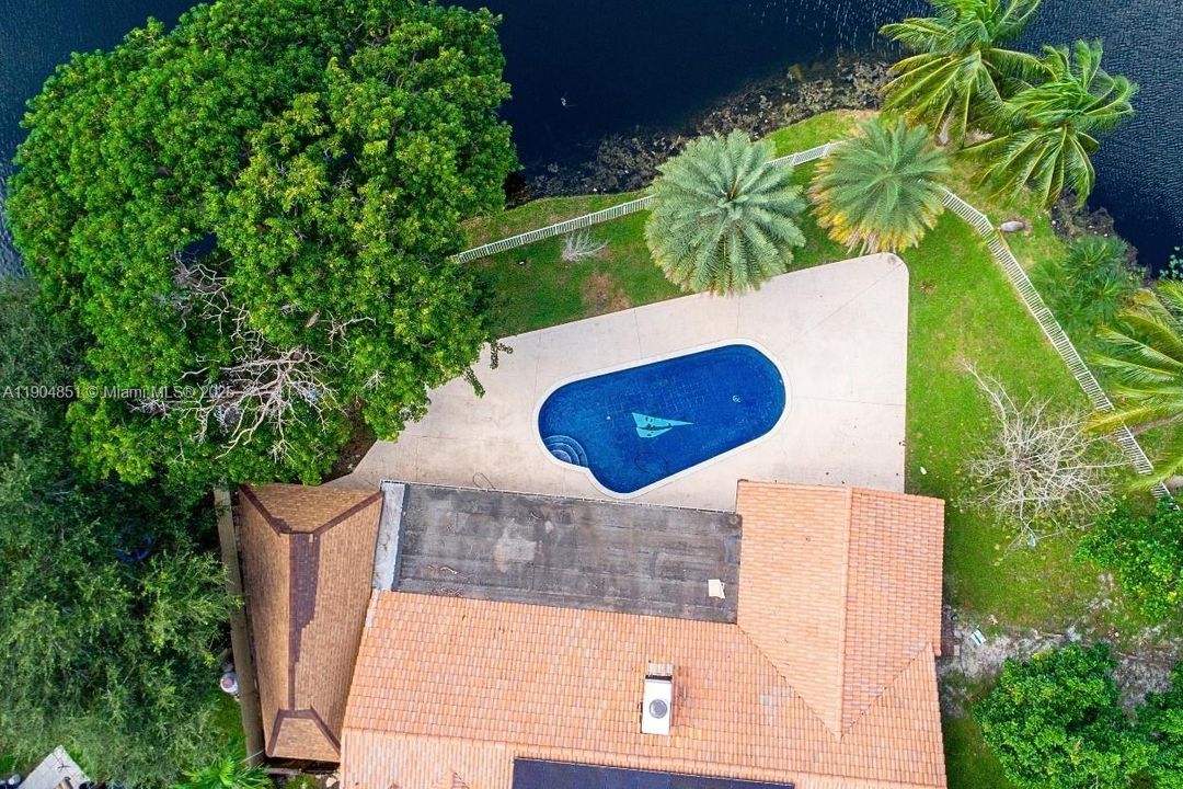 На продажу: $1,185,000 (4 спален, 2 ванн, 2683 Квадратных фут)