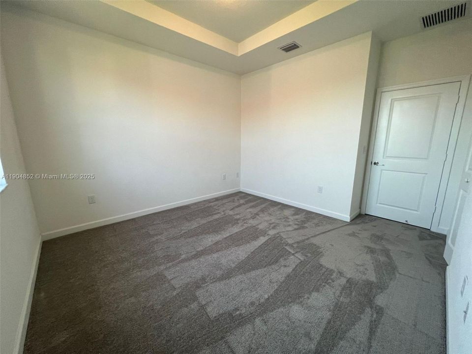 待售: $450,000 (3 贝兹, 2 浴室, 1496 平方英尺)