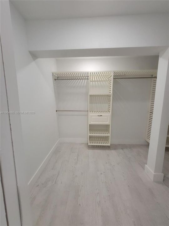 En Venta: $670,000 (2 camas, 2 baños, 1993 Pies cuadrados)