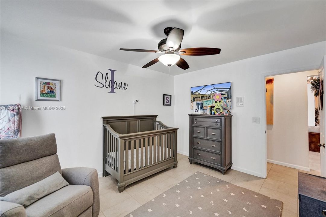 For Sale: $850,000 (4 beds, 3 baths, 2372 Square Feet)