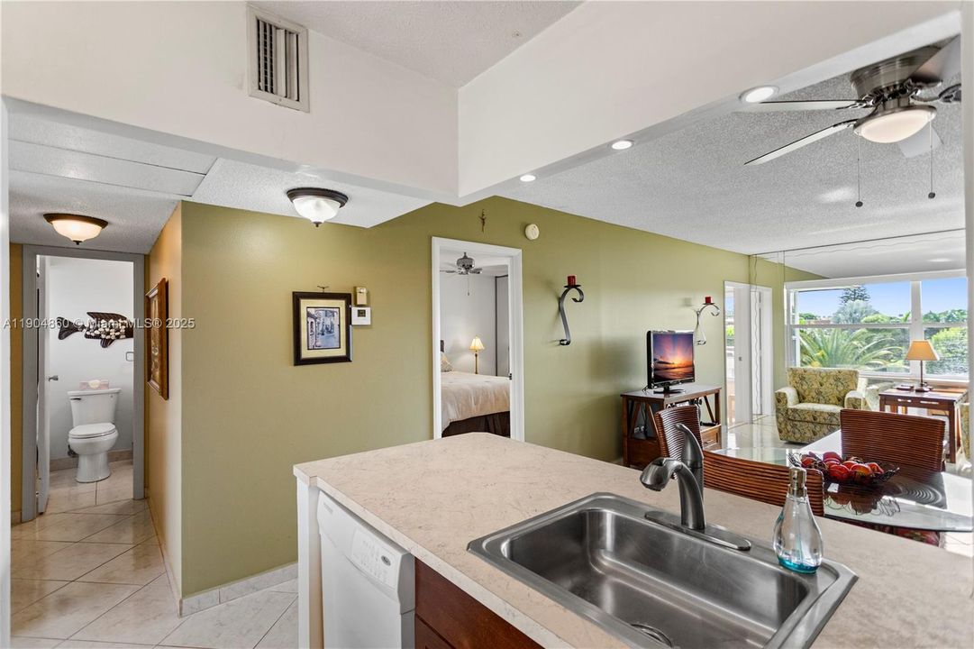 Activo con contrato: $89,900 (1 camas, 1 baños, 684 Pies cuadrados)