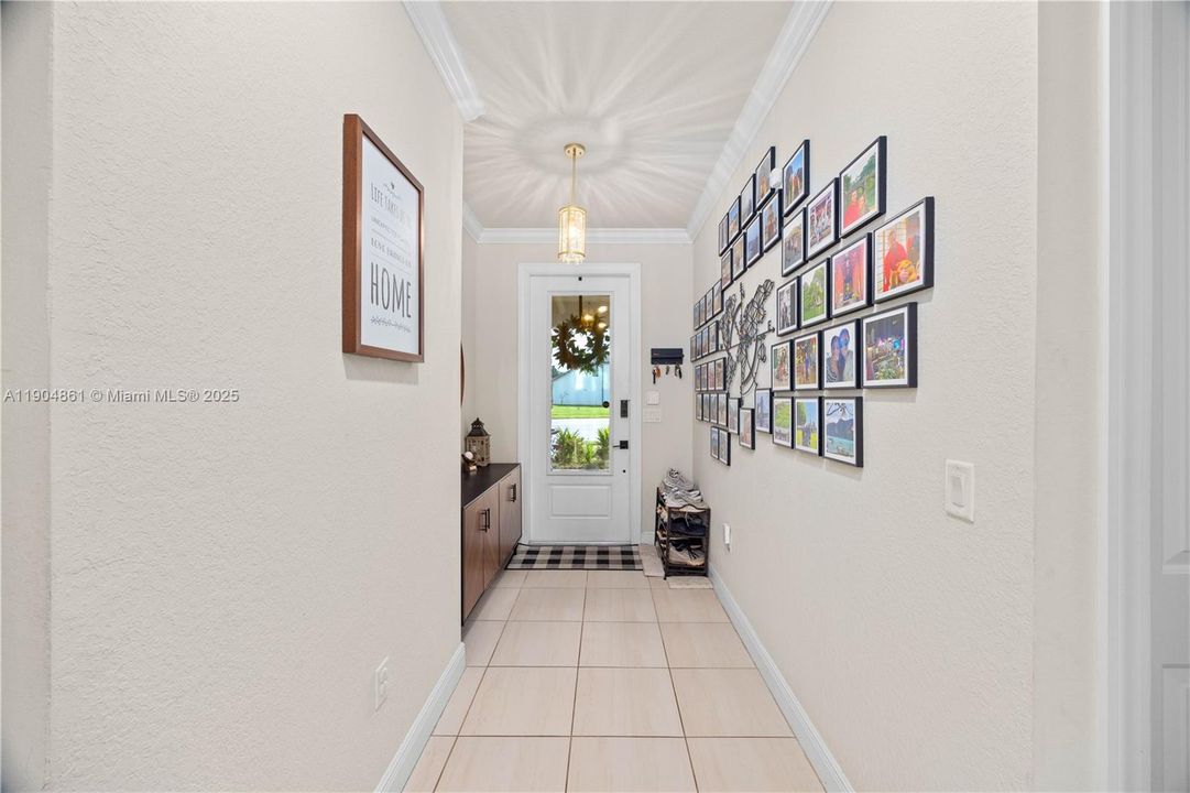 На продажу: $1,200,000 (5 спален, 3 ванн, 2860 Квадратных фут)