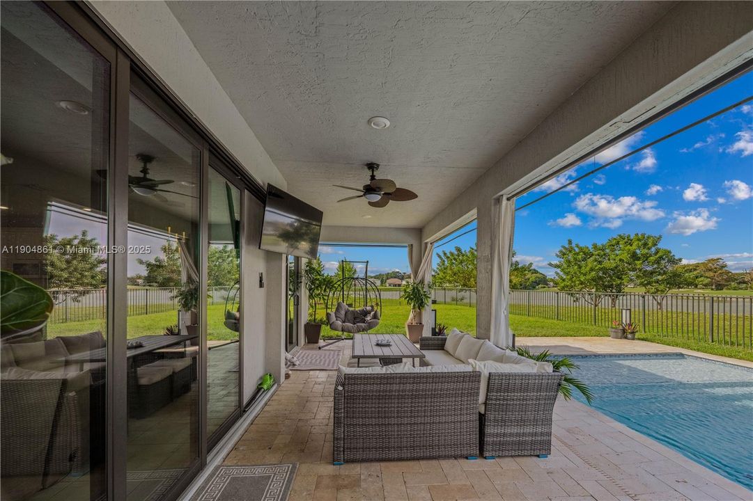 На продажу: $1,200,000 (5 спален, 3 ванн, 2860 Квадратных фут)