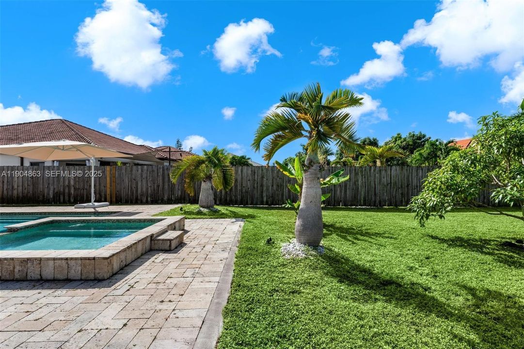 For Sale: $1,025,000 (4 beds, 2 baths, 2306 Square Feet)