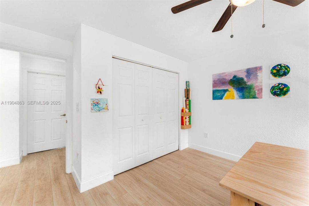 For Sale: $1,025,000 (4 beds, 2 baths, 2306 Square Feet)