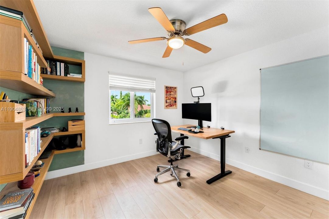 For Sale: $1,025,000 (4 beds, 2 baths, 2306 Square Feet)