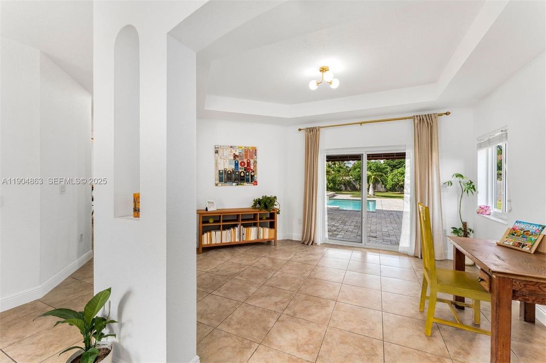 For Sale: $1,025,000 (4 beds, 2 baths, 2306 Square Feet)