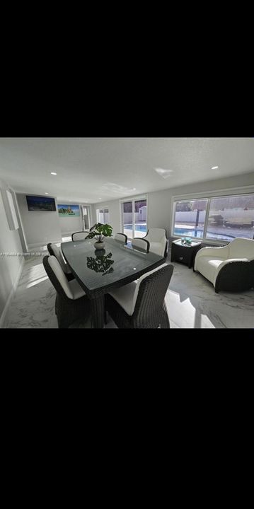 待售: $1,195,000 (2 贝兹, 2 浴室, 1872 平方英尺)