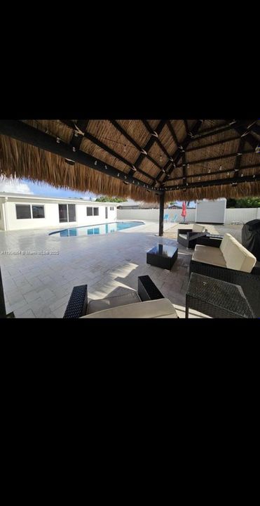 待售: $1,195,000 (2 贝兹, 2 浴室, 1872 平方英尺)