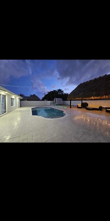 待售: $1,195,000 (2 贝兹, 2 浴室, 1872 平方英尺)