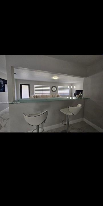 待售: $1,195,000 (2 贝兹, 2 浴室, 1872 平方英尺)