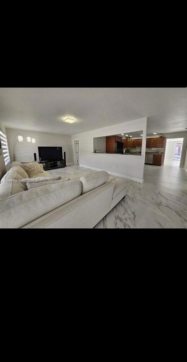 待售: $1,195,000 (2 贝兹, 2 浴室, 1872 平方英尺)