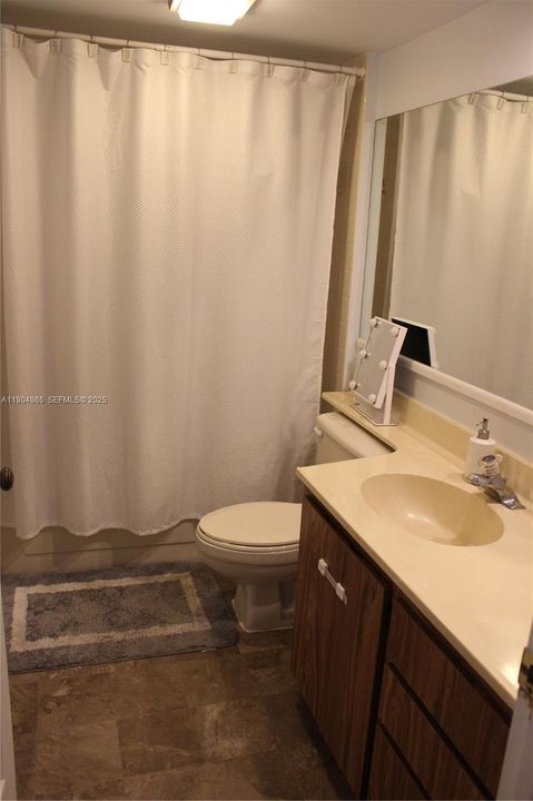 For Sale: $220,000 (2 beds, 2 baths, 1437 Square Feet)