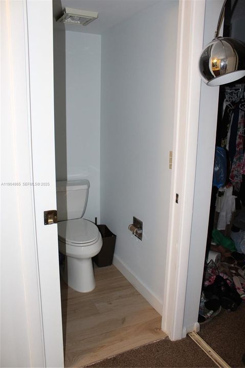 For Sale: $220,000 (2 beds, 2 baths, 1437 Square Feet)