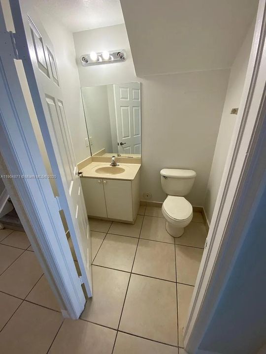 For Sale: $495,000 (3 beds, 2 baths, 1601 Square Feet)