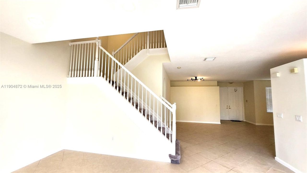 For Sale: $724,000 (4 beds, 2 baths, 2573 Square Feet)