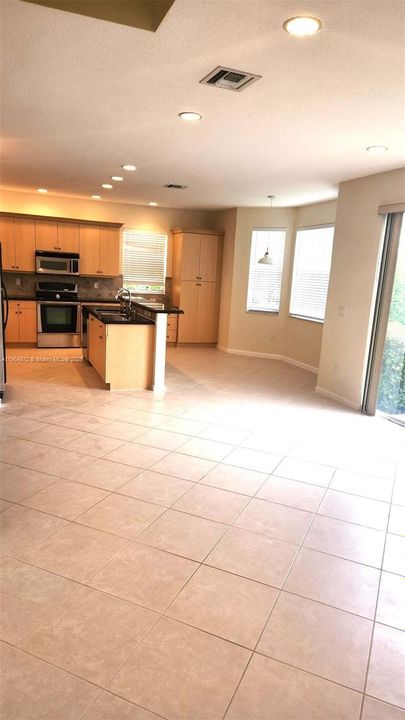 For Sale: $724,000 (4 beds, 2 baths, 2573 Square Feet)