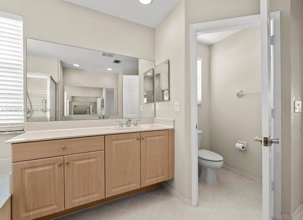 For Sale: $724,000 (4 beds, 2 baths, 2573 Square Feet)