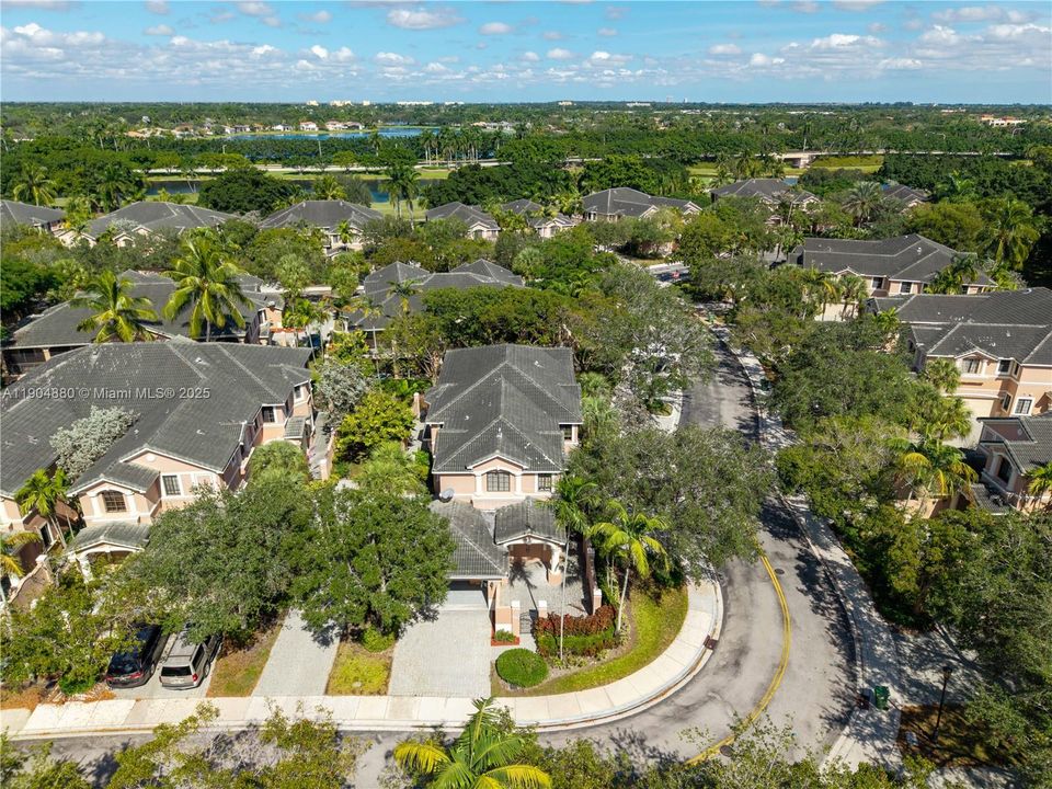 For Rent: $4,500 (3 beds, 3 baths, 2290 Square Feet)