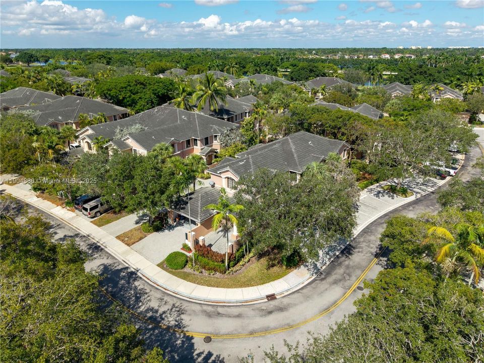 For Rent: $4,500 (3 beds, 3 baths, 2290 Square Feet)