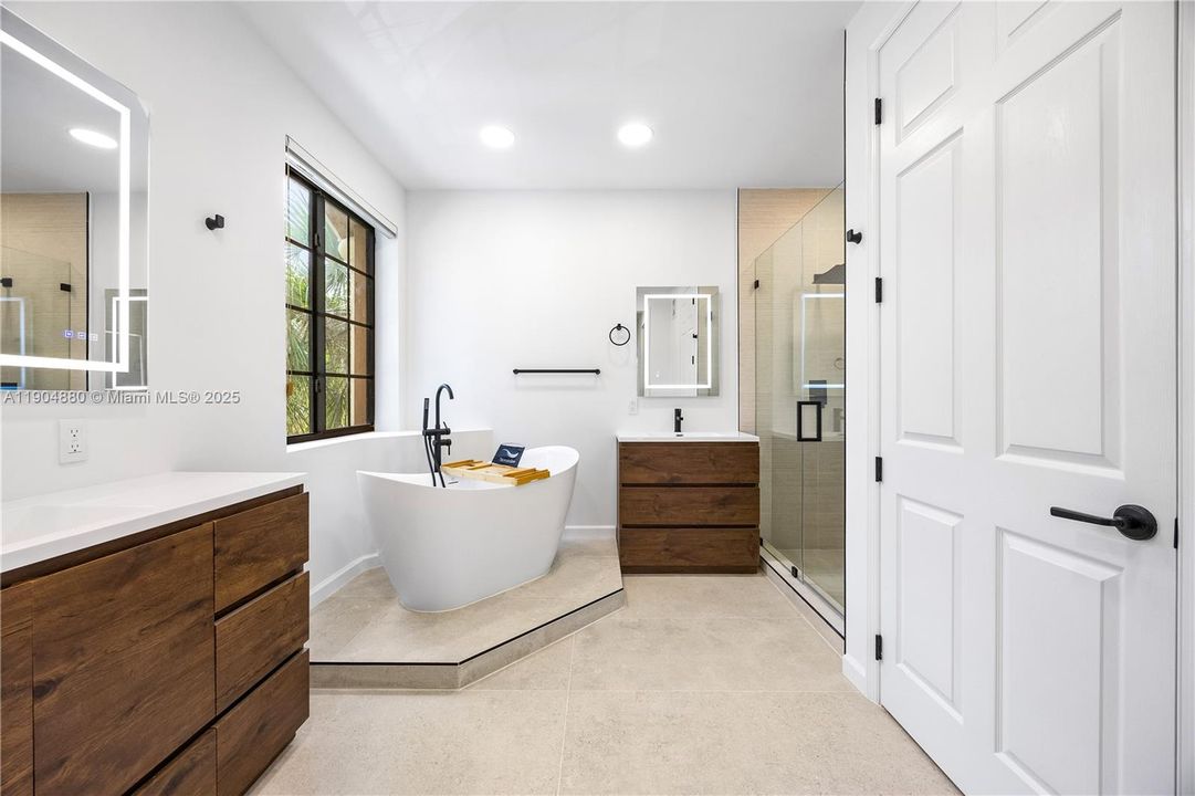 For Rent: $4,500 (3 beds, 3 baths, 2290 Square Feet)