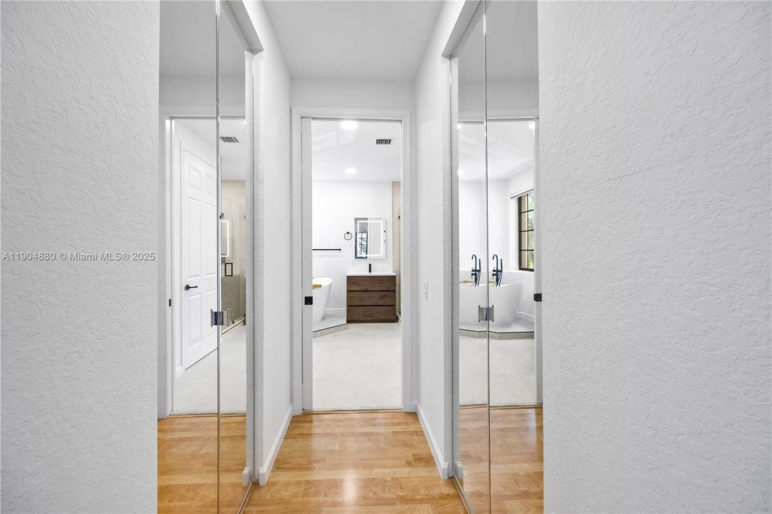 For Rent: $4,500 (3 beds, 3 baths, 2290 Square Feet)