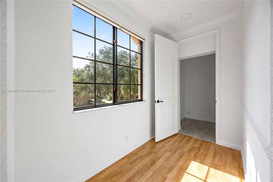 For Rent: $4,500 (3 beds, 3 baths, 2290 Square Feet)