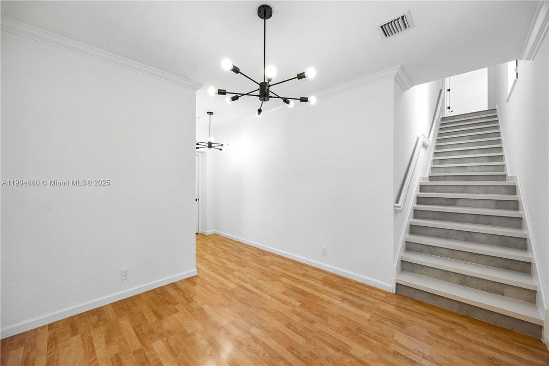 For Rent: $4,500 (3 beds, 3 baths, 2290 Square Feet)