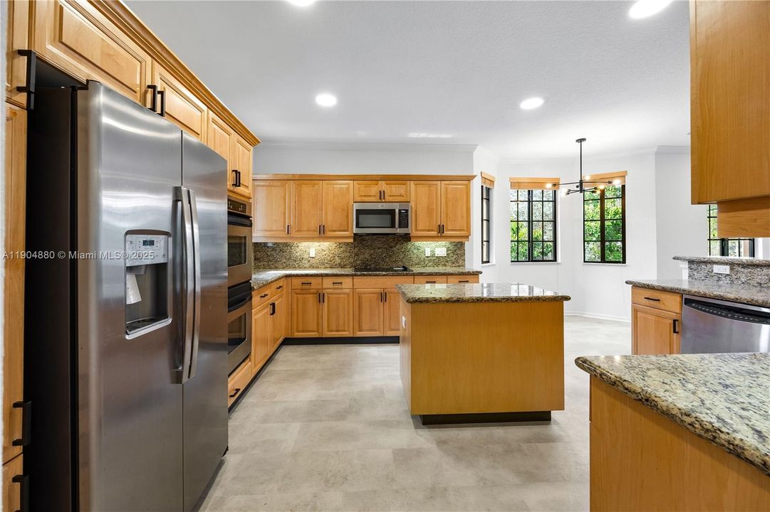 For Rent: $4,500 (3 beds, 3 baths, 2290 Square Feet)