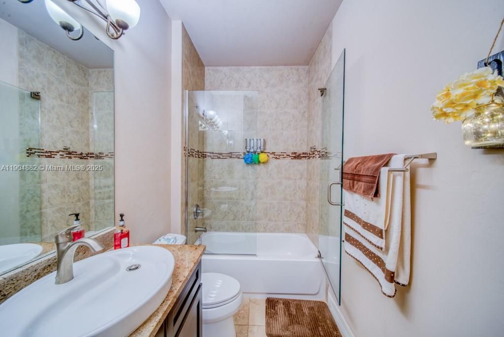 For Sale: $1,205,000 (3 beds, 3 baths, 0 Square Feet)