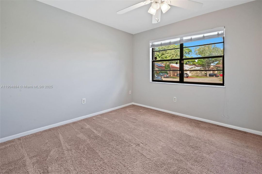 Recently Rented: $3,300 (3 beds, 2 baths, 1612 Square Feet)