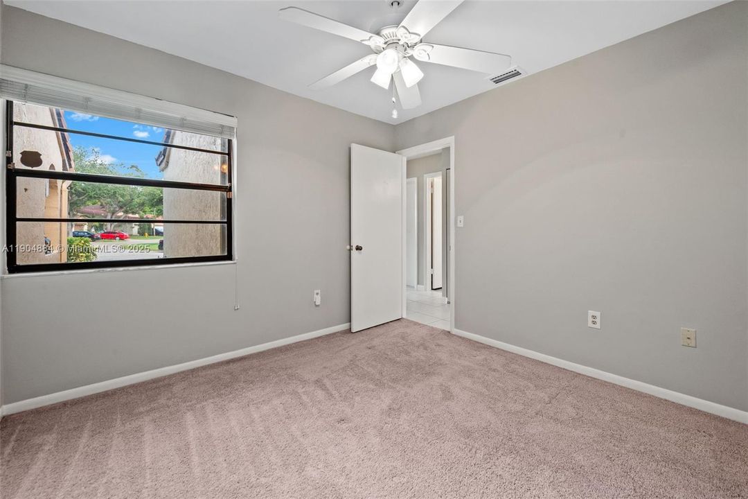 Recently Rented: $3,300 (3 beds, 2 baths, 1612 Square Feet)