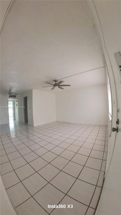 For Sale: $149,000 (1 beds, 1 baths, 660 Square Feet)