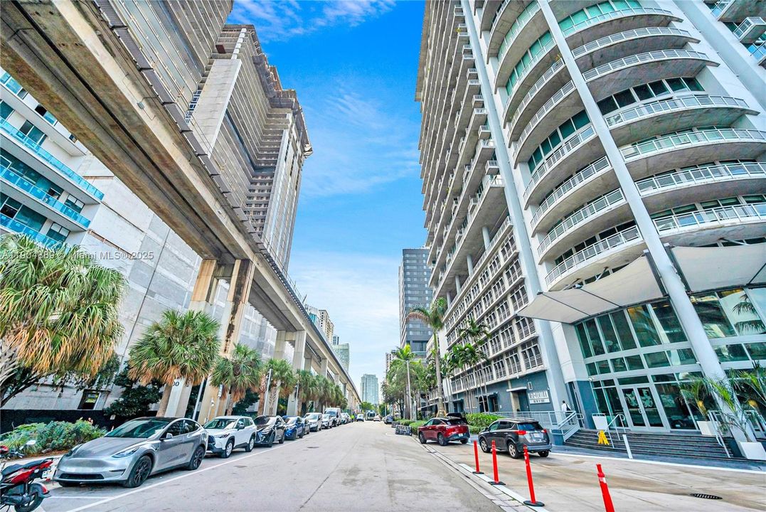 Недавно арендовано: $3,000 (1 спален, 1 ванн, 795 Квадратных фут)