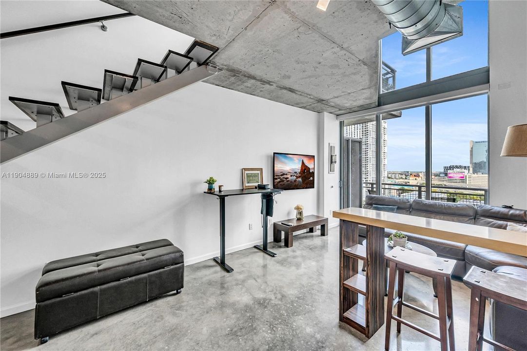 Недавно арендовано: $3,000 (1 спален, 1 ванн, 795 Квадратных фут)