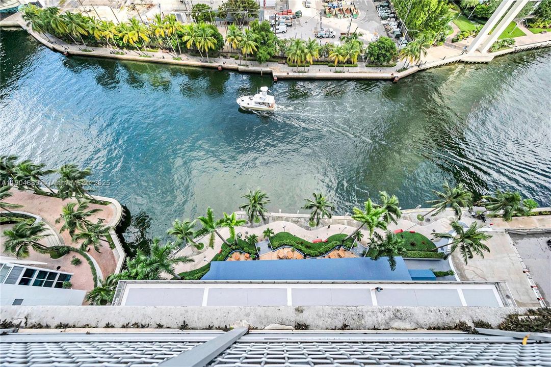 Недавно арендовано: $3,000 (1 спален, 1 ванн, 795 Квадратных фут)