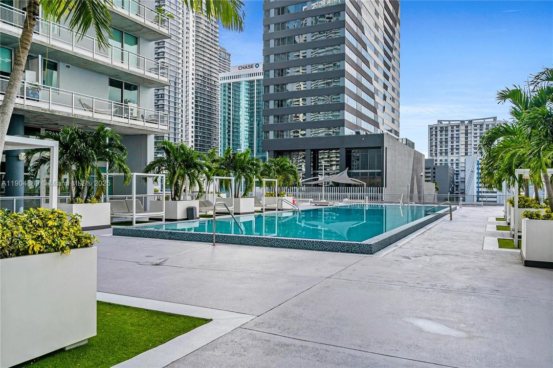 Недавно арендовано: $3,000 (1 спален, 1 ванн, 795 Квадратных фут)