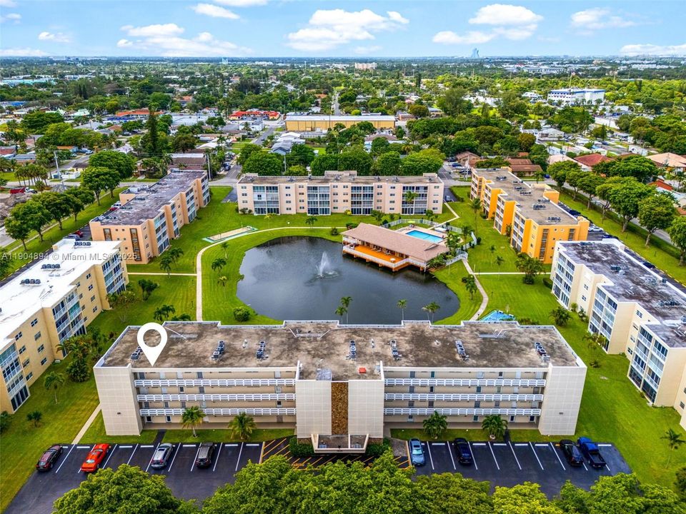 For Sale: $184,900 (2 beds, 2 baths, 1144 Square Feet)