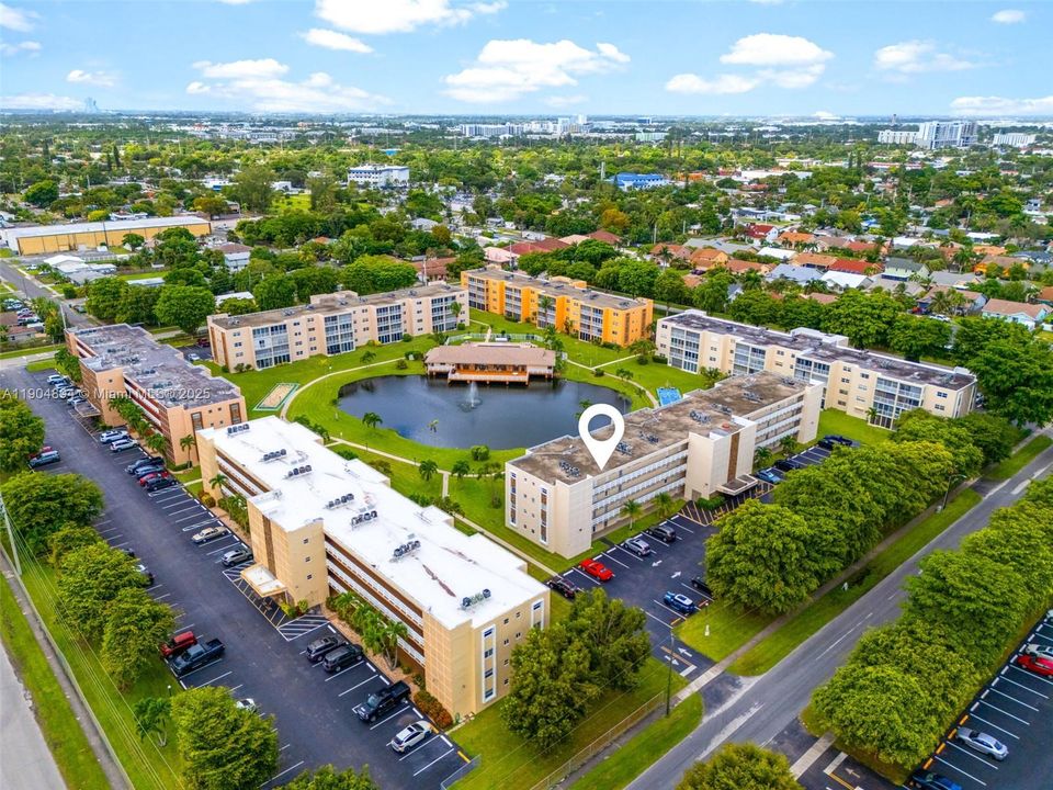 For Sale: $184,900 (2 beds, 2 baths, 1144 Square Feet)