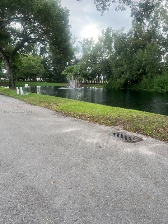 For Sale: $124,000 (2 beds, 1 baths, 705 Square Feet)