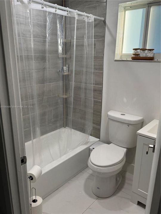 For Rent: $1,250 (1 beds, 1 baths, 2910 Square Feet)