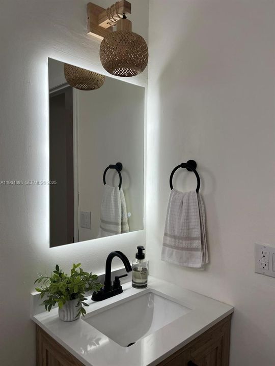 For Rent: $3,000 (3 beds, 2 baths, 1515 Square Feet)