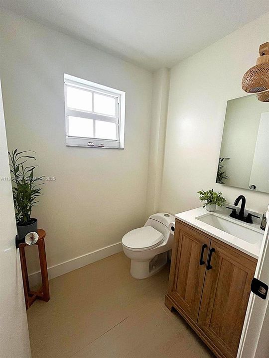 For Rent: $3,000 (3 beds, 2 baths, 1515 Square Feet)