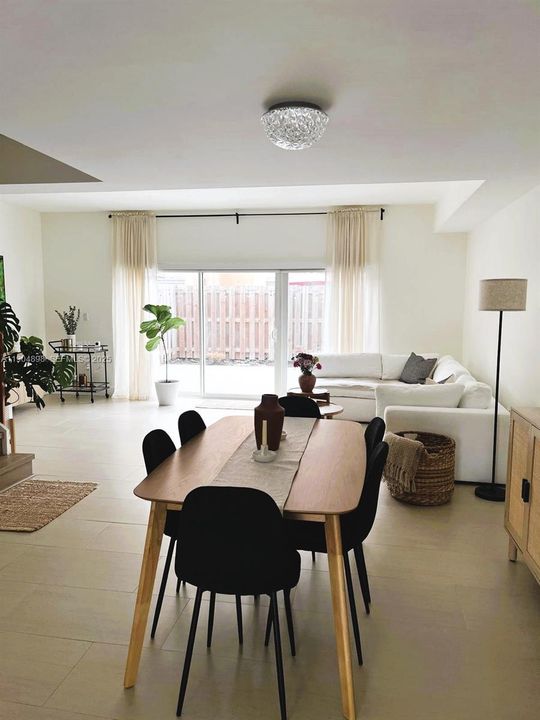 For Rent: $3,000 (3 beds, 2 baths, 1515 Square Feet)