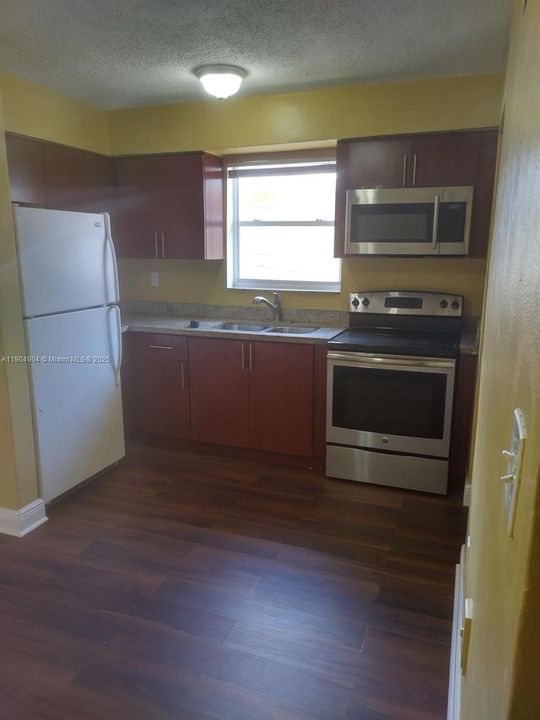 For Sale: $1,195,000 (0 beds, 0 baths, 4421 Square Feet)