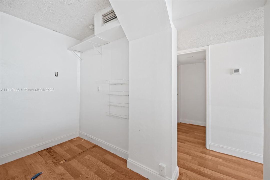 For Rent: $1,650 (1 beds, 1 baths, 546 Square Feet)