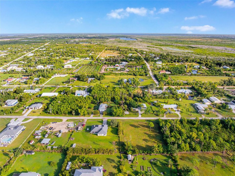 待售: $94,000 (0.94 acres)