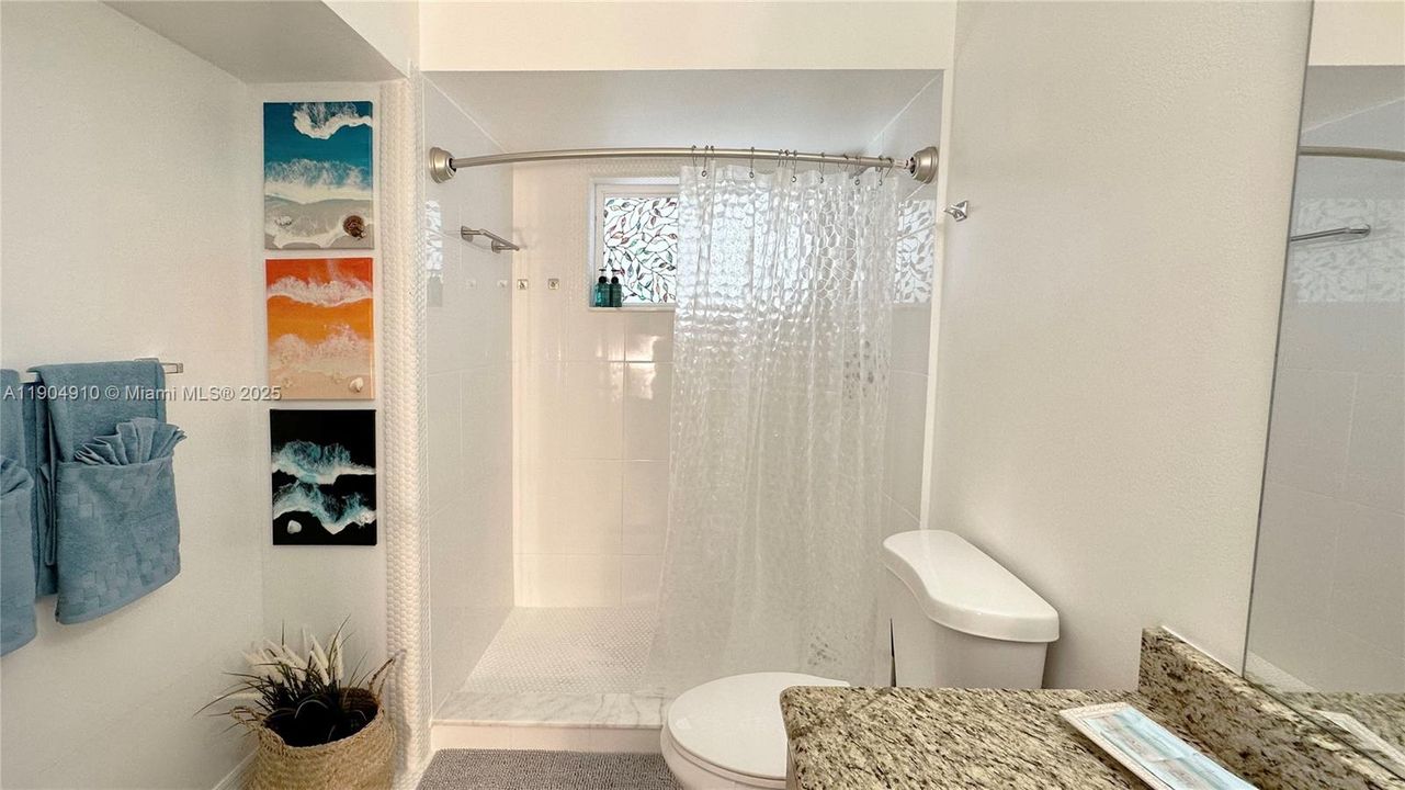 For Sale: $347,000 (3 beds, 1 baths, 1656 Square Feet)