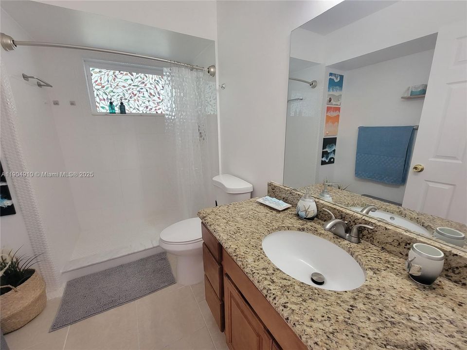 For Sale: $347,000 (3 beds, 1 baths, 1656 Square Feet)